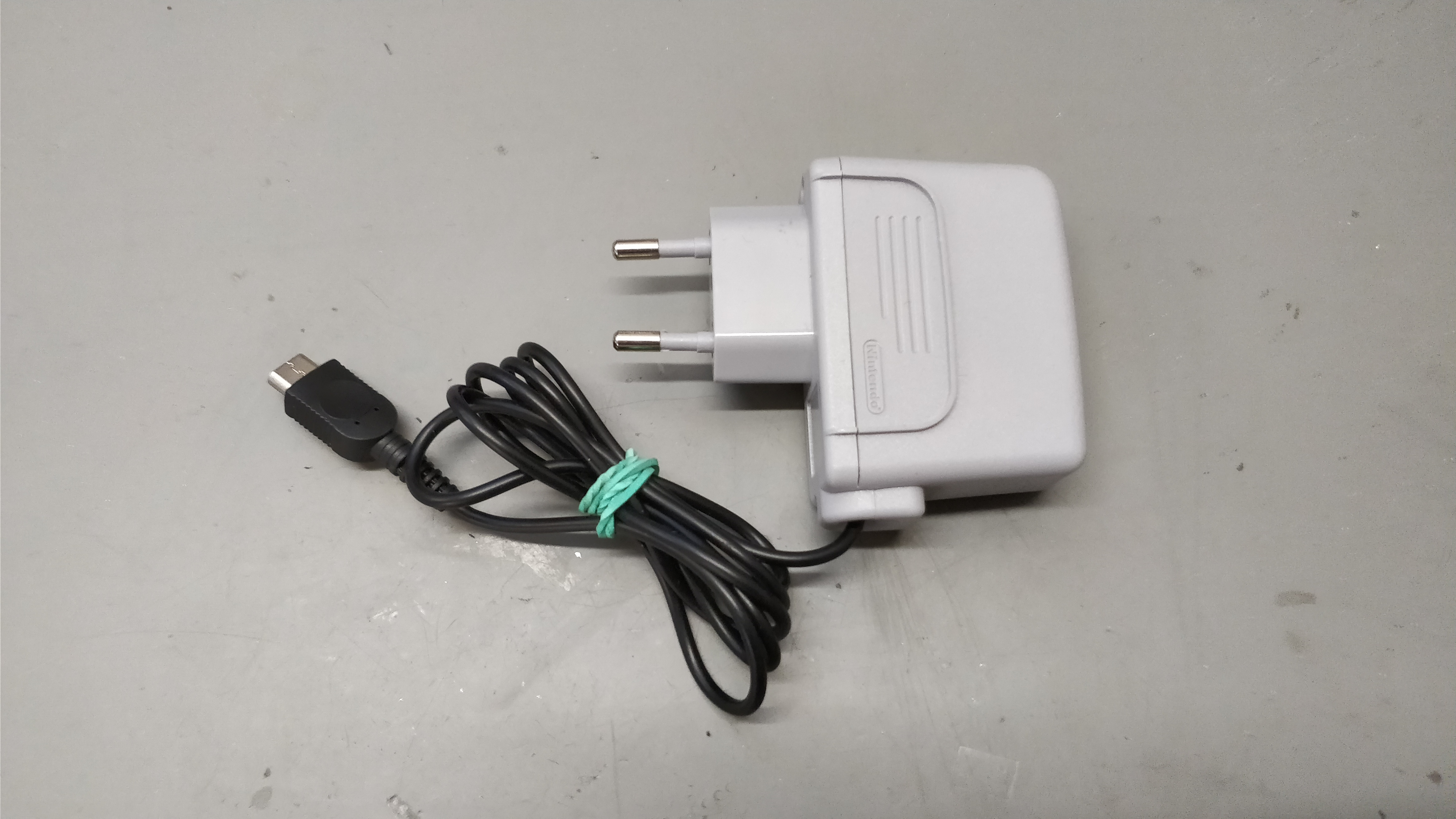 Game Boy Micro Ladegerät Modded