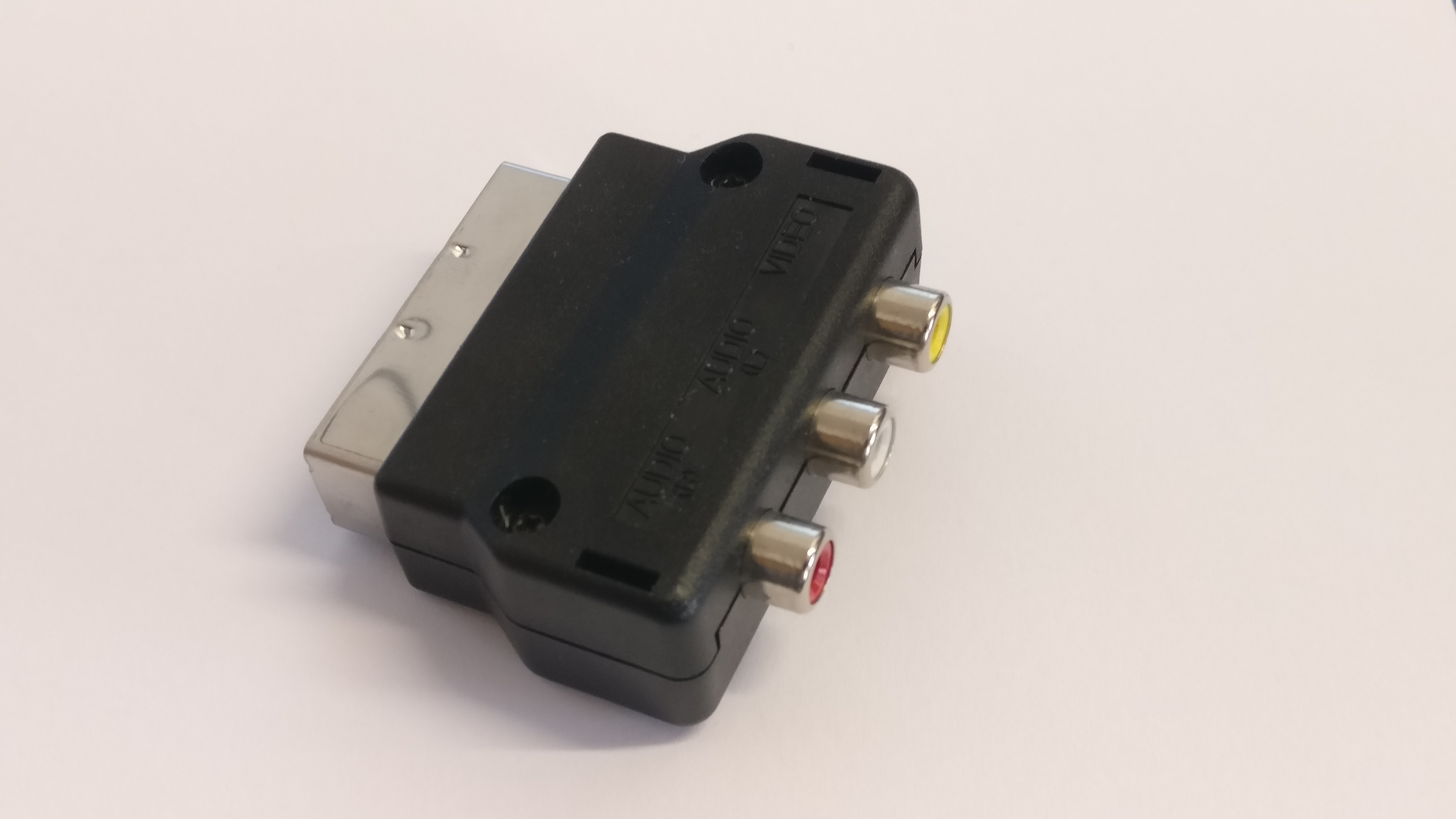 Cinch - Scart Adapter